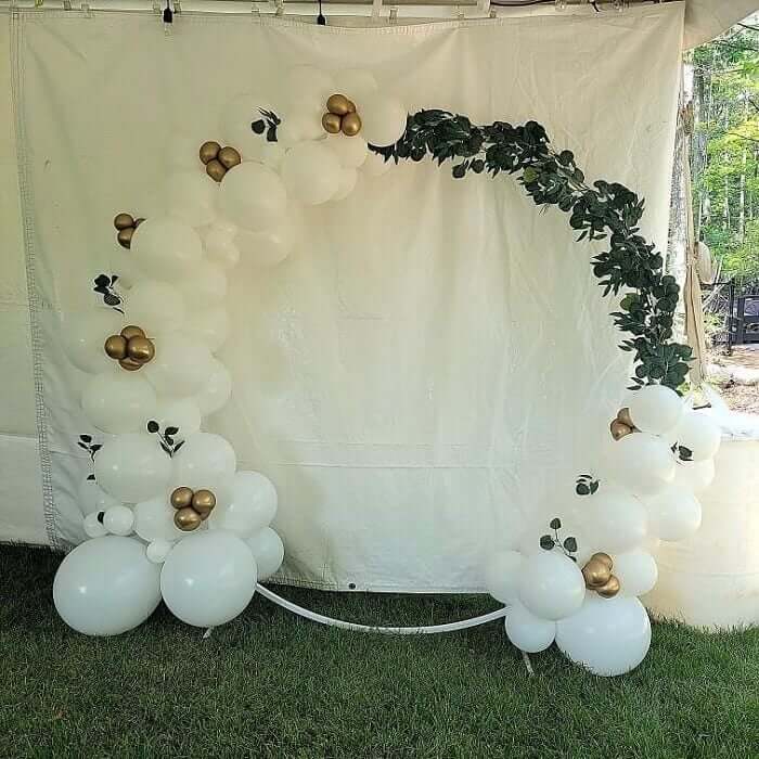 white-balloon-ring