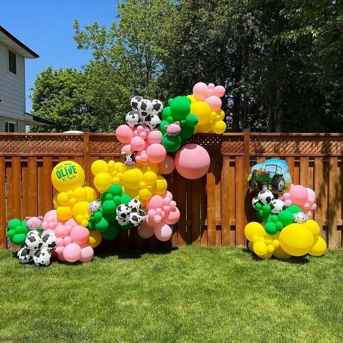 2nd-Birthday-Balloon-Decoration