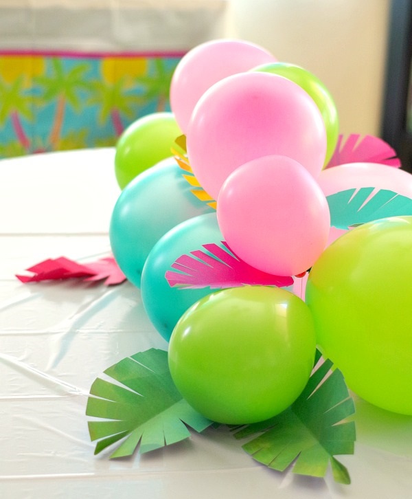 balloon centerpieces with lights
