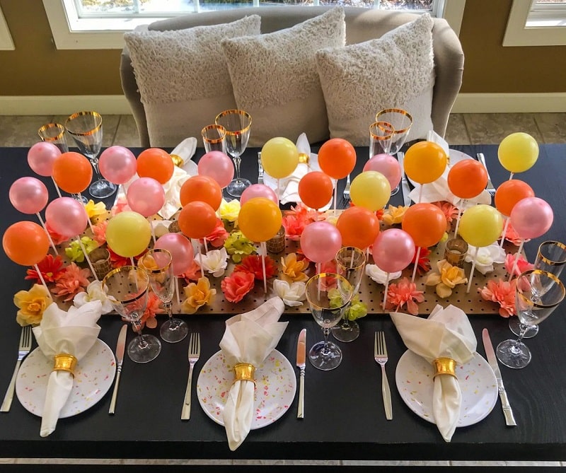 how to make balloon centerpiece