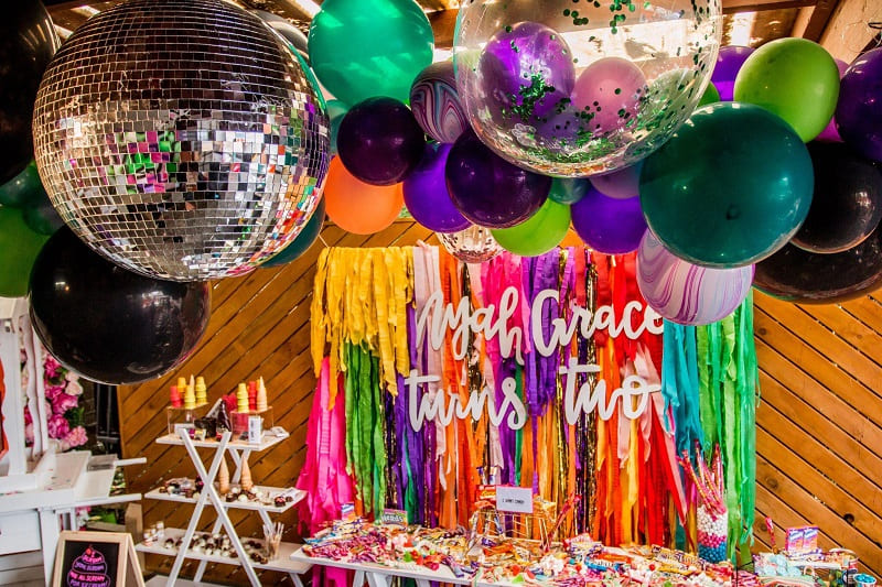 how to become a party decorator