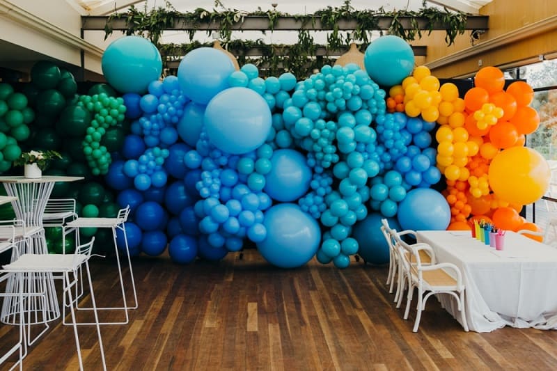 how to start a decorating business